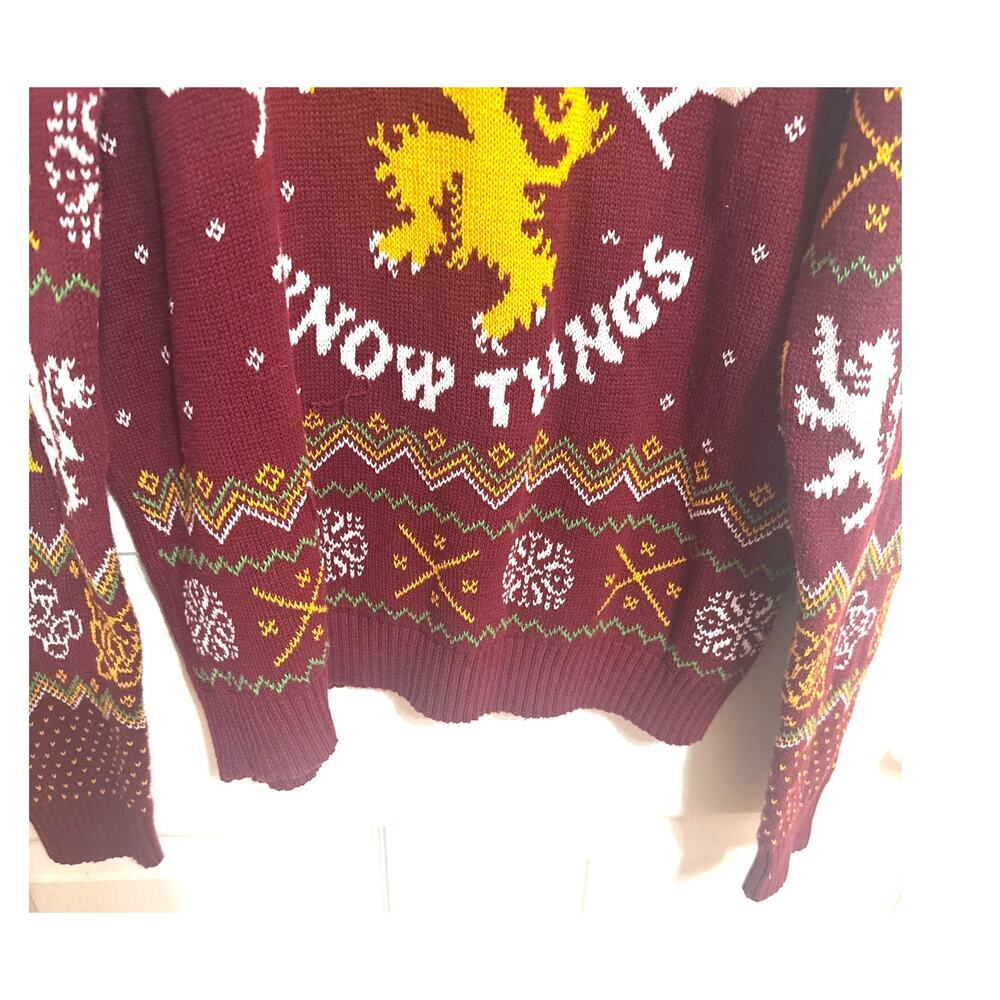 Game of Thrones Men's Dark Red Pullover Knit Fantasy Sweater Size Large Medieval - Picture 3 of 11